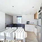 Holiday home Mobil-home Grand Confort 6 Pers, 3 Chambres, Terrasse, A 200m, Piscine Chauffee - Fr-1-361a-22