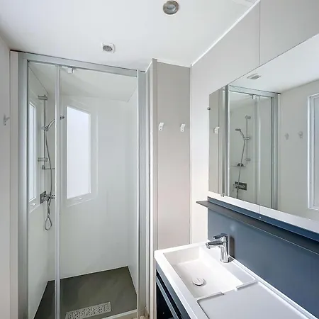 Mobil-home Jullouville, 4 Pièces, 6 Personnes - Fr-1-361a-22 *